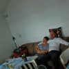Två trötta och stolta föräldrar efter en lång dopdag.